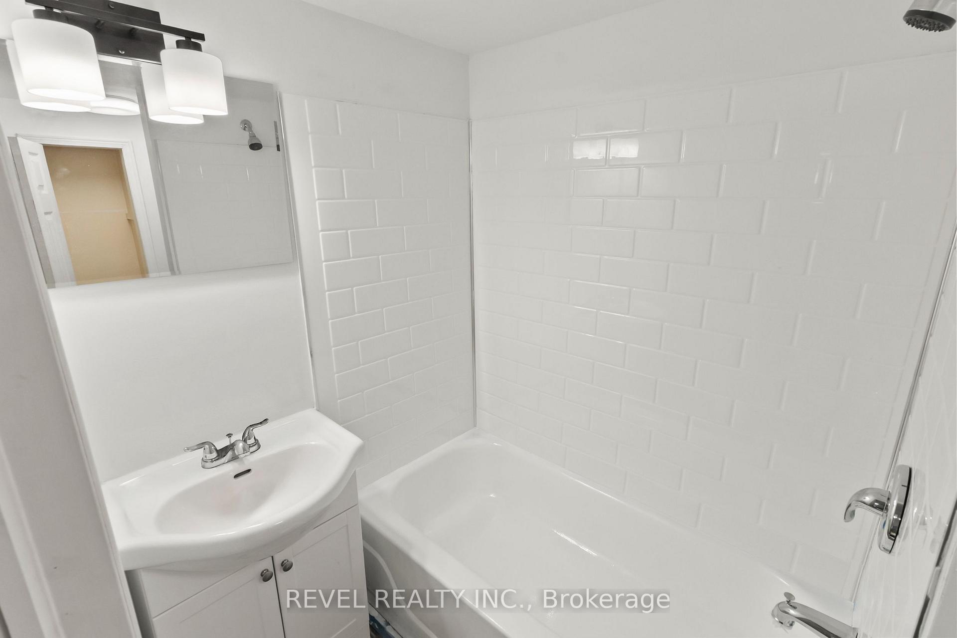 Photo 26 of 863 Ritson Road S, Oshawa, Lakeview — HOMEH