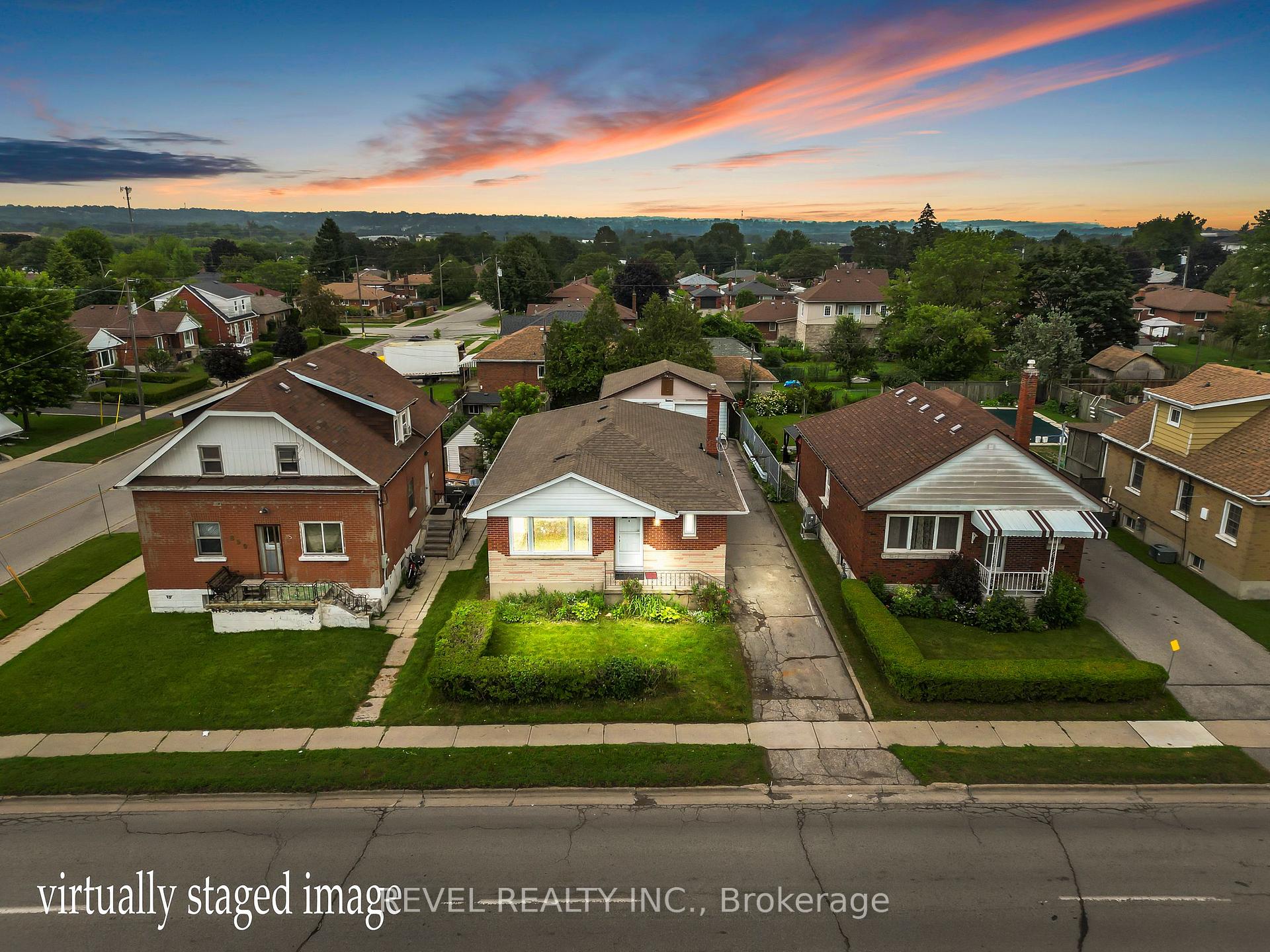 Photo 31 of 863 Ritson Road S, Oshawa, Lakeview — HOMEH