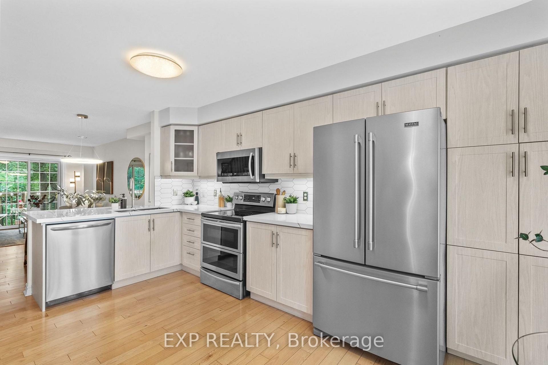Photo 16 of Unit 55, 3480 Upper Middle Road, Burlington, Palmer — HOMEH