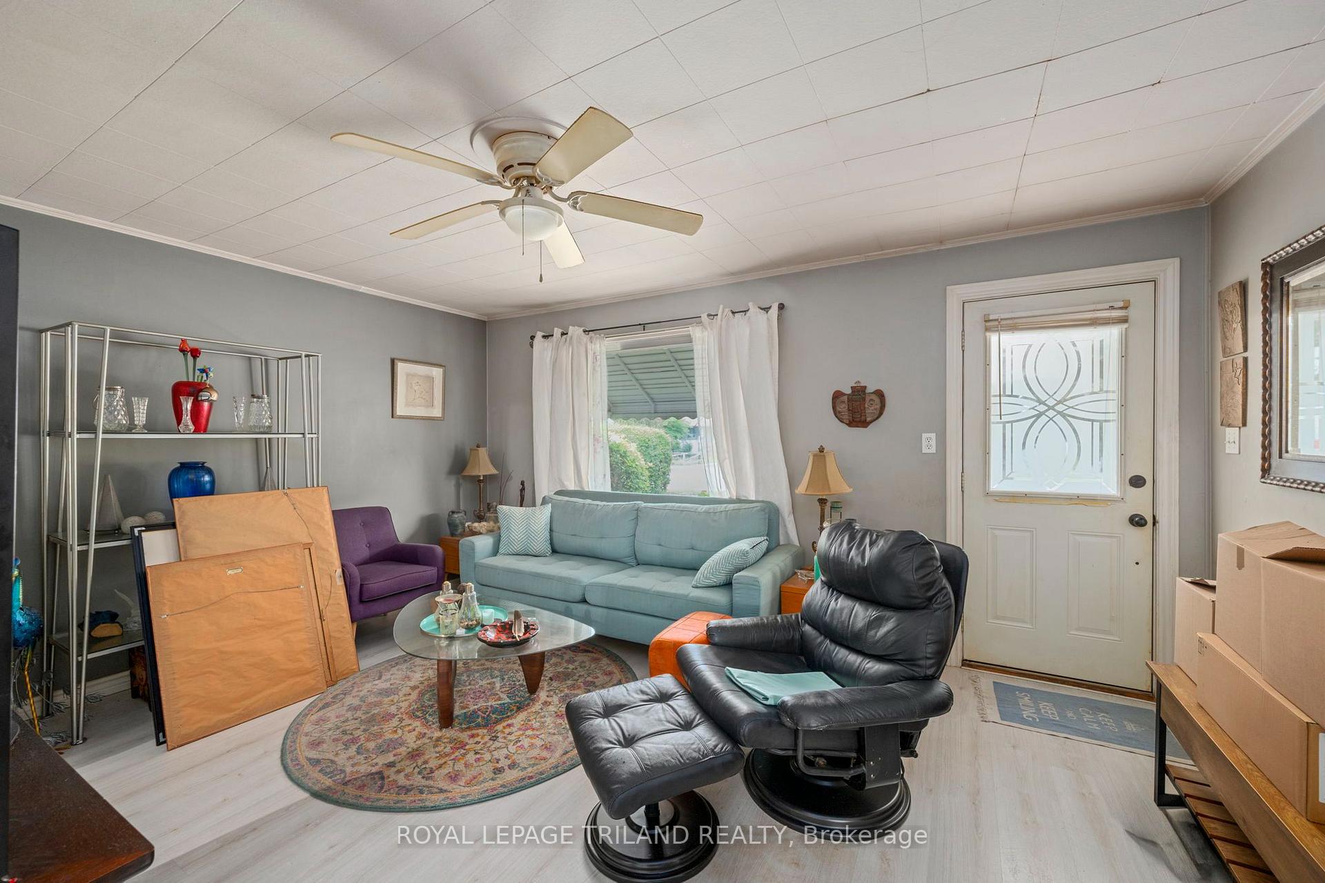Photo 10 of 191 Elgin Street, London, East M — HOMEH