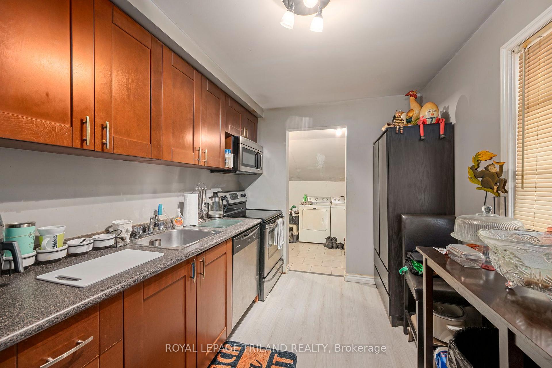 Photo 17 of 191 Elgin Street, London, East M — HOMEH