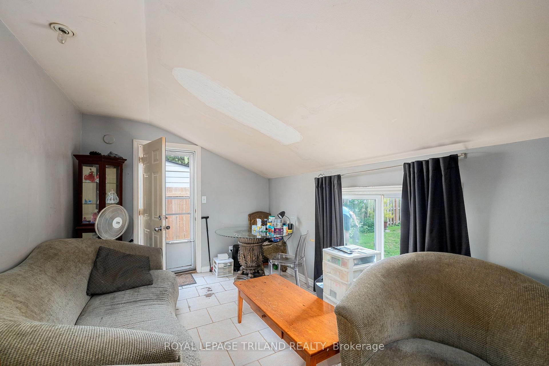 Photo 23 of 191 Elgin Street, London, East M — HOMEH
