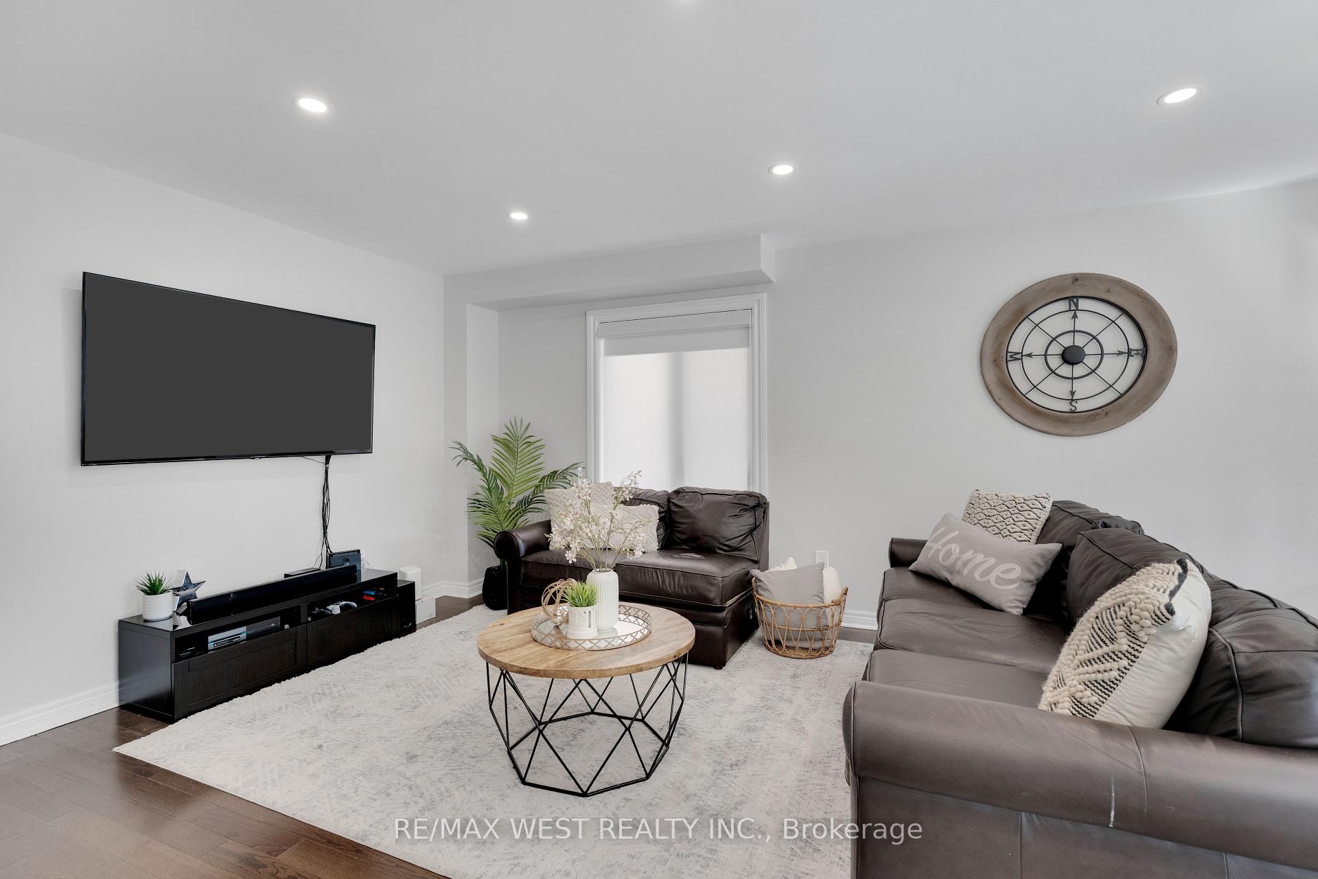Photo 9 of 312 Ellwood Drive W, Caledon, Bolton West — HOMEH
