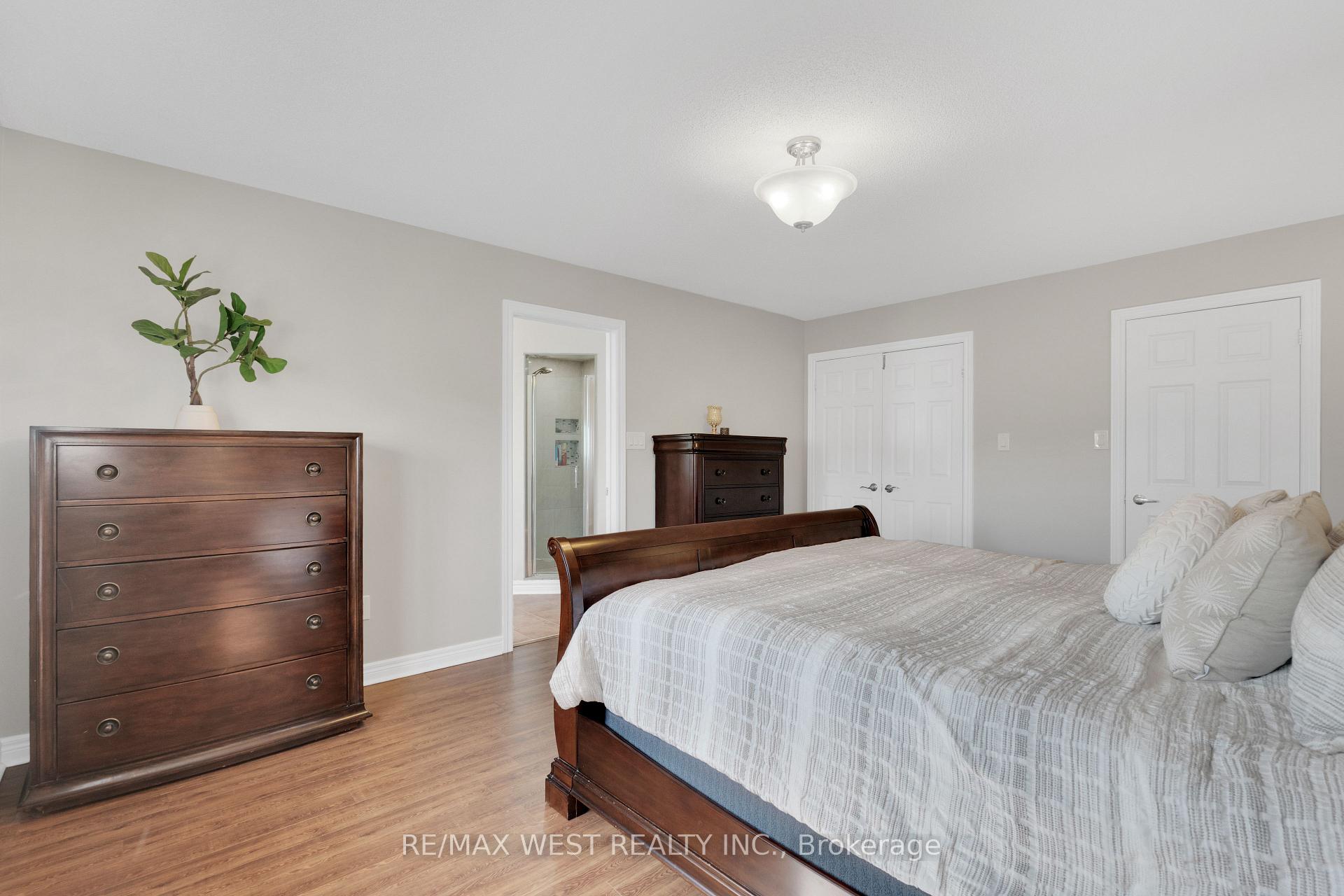 Photo 19 of 312 Ellwood Drive W, Caledon, Bolton West — HOMEH