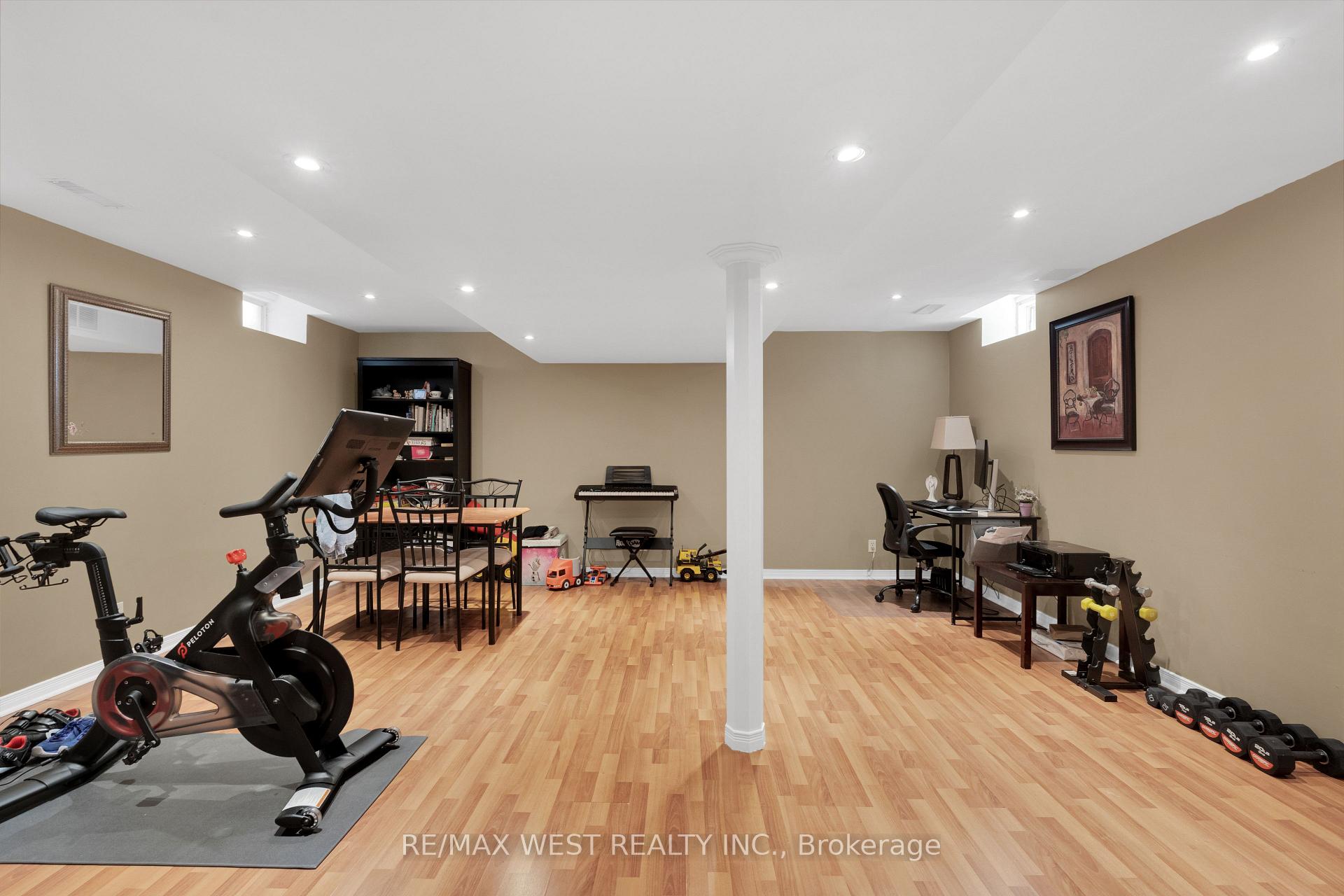 Photo 28 of 312 Ellwood Drive W, Caledon, Bolton West — HOMEH