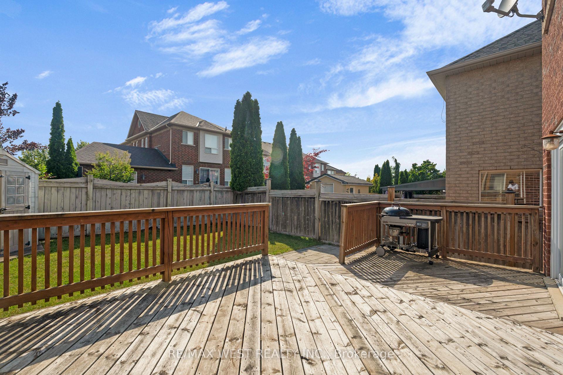 Photo 31 of 312 Ellwood Drive W, Caledon, Bolton West — HOMEH