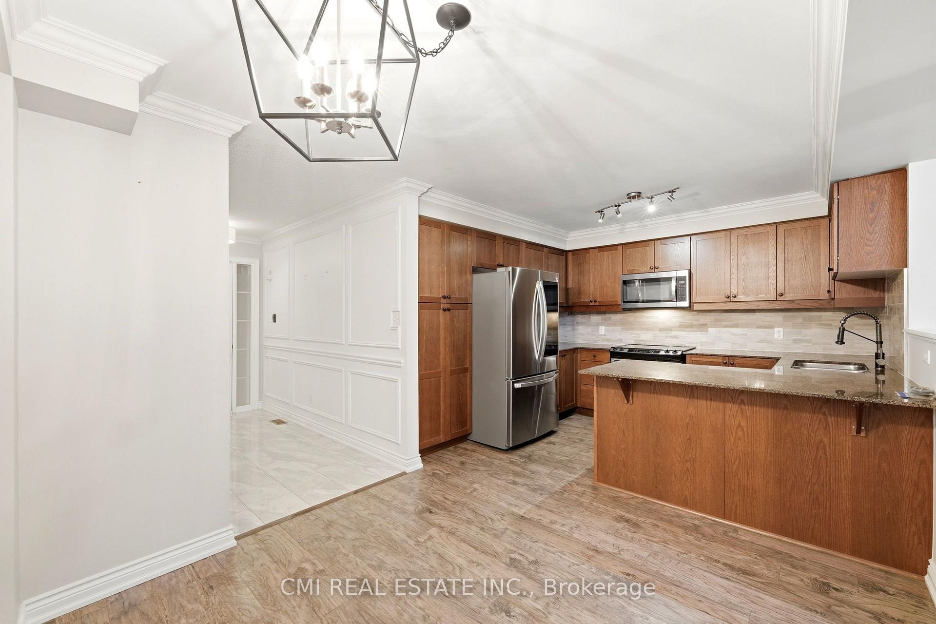 Photo 16 of Unit 7, 460 Woodmount Drive, Oshawa, Samac — HOMEH