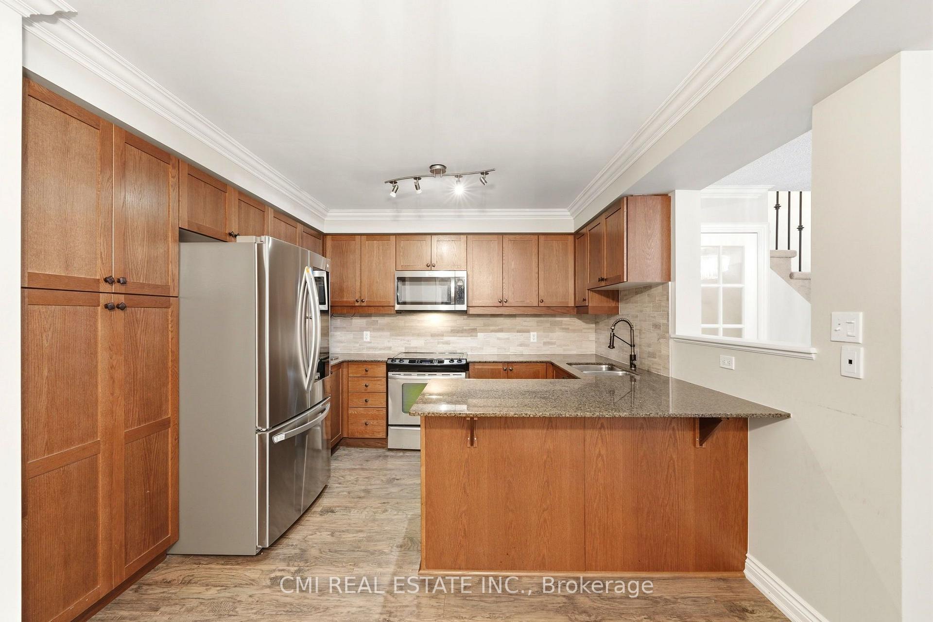 Photo 20 of Unit 7, 460 Woodmount Drive, Oshawa, Samac — HOMEH
