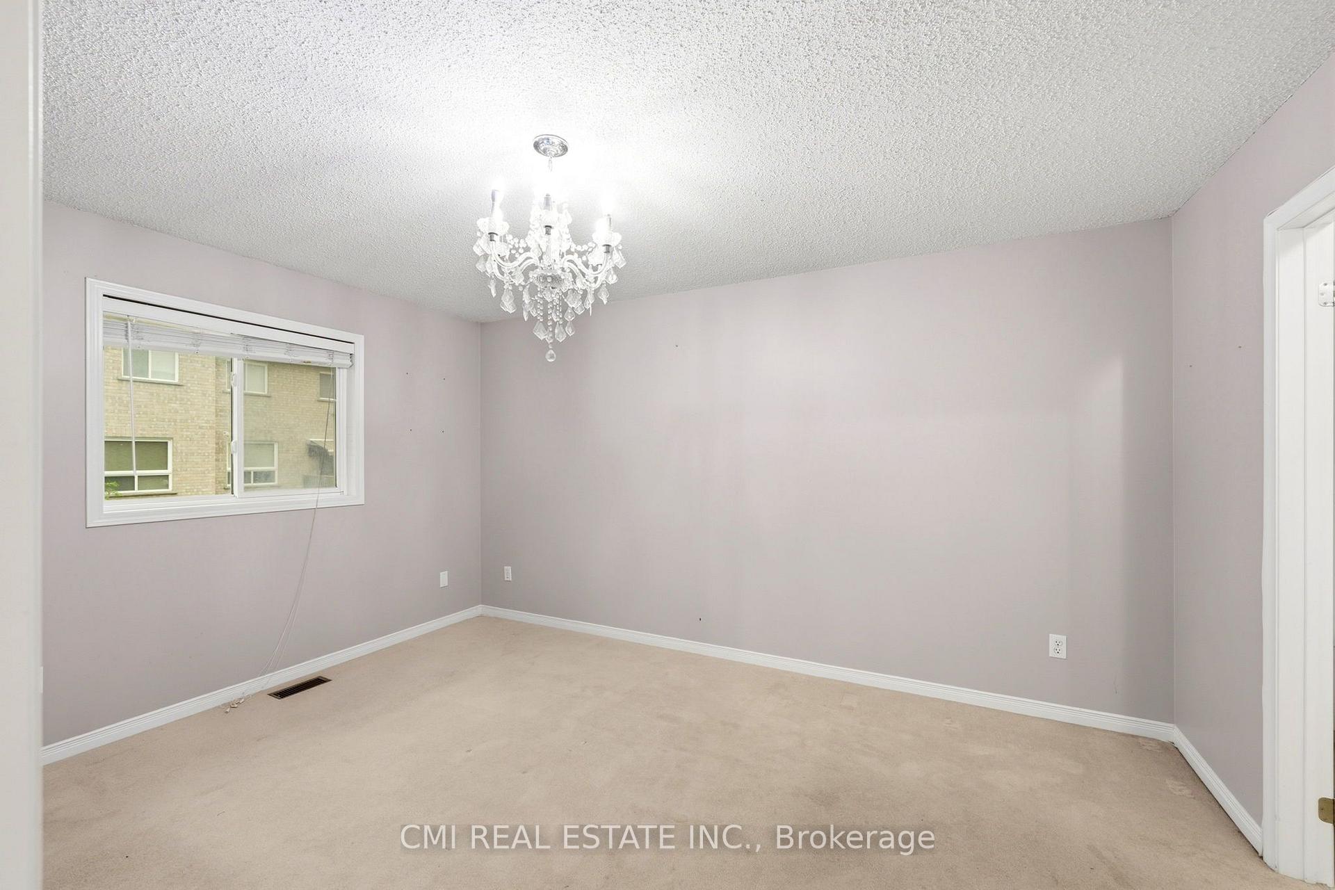 Photo 23 of Unit 7, 460 Woodmount Drive, Oshawa, Samac — HOMEH