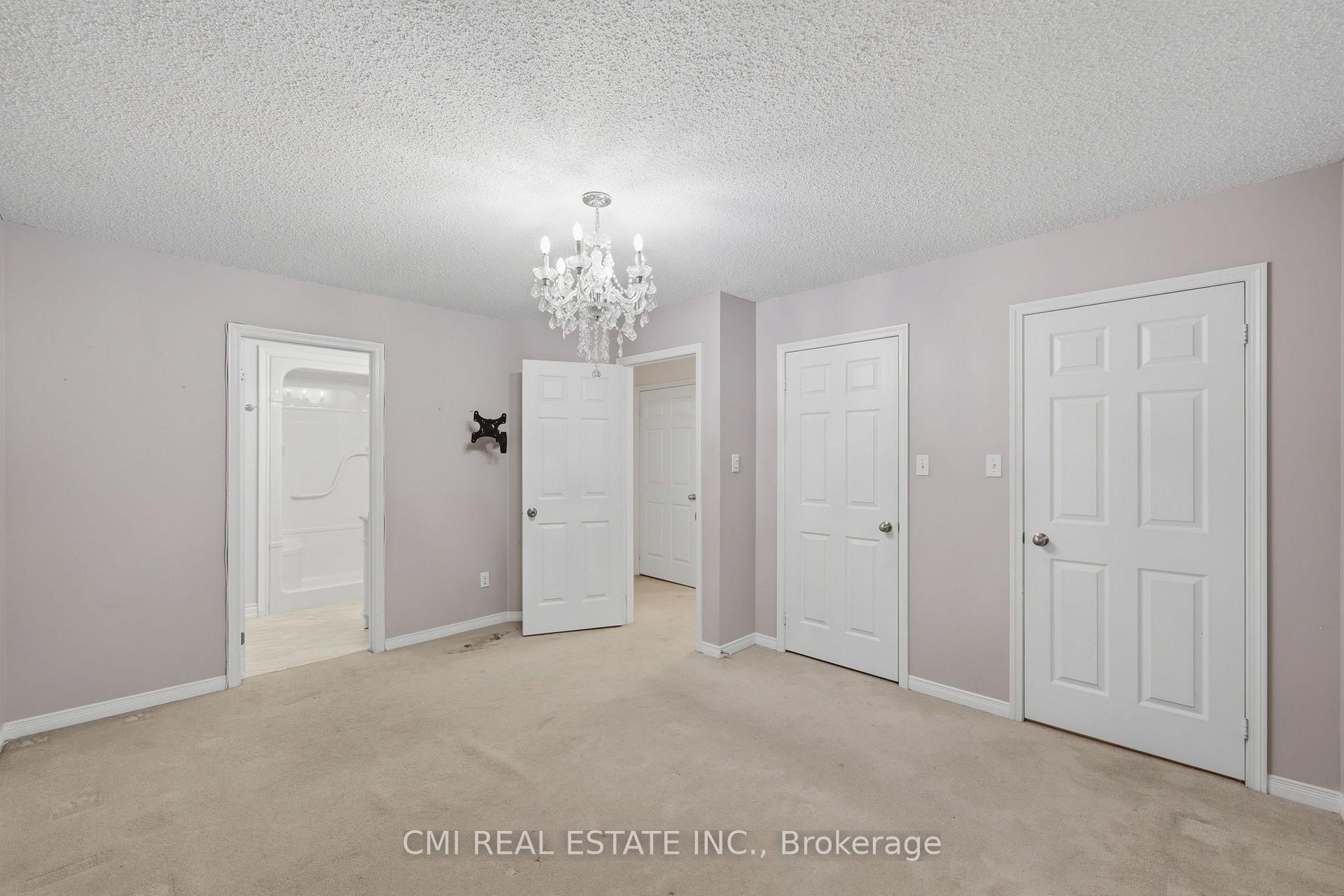 Photo 24 of Unit 7, 460 Woodmount Drive, Oshawa, Samac — HOMEH
