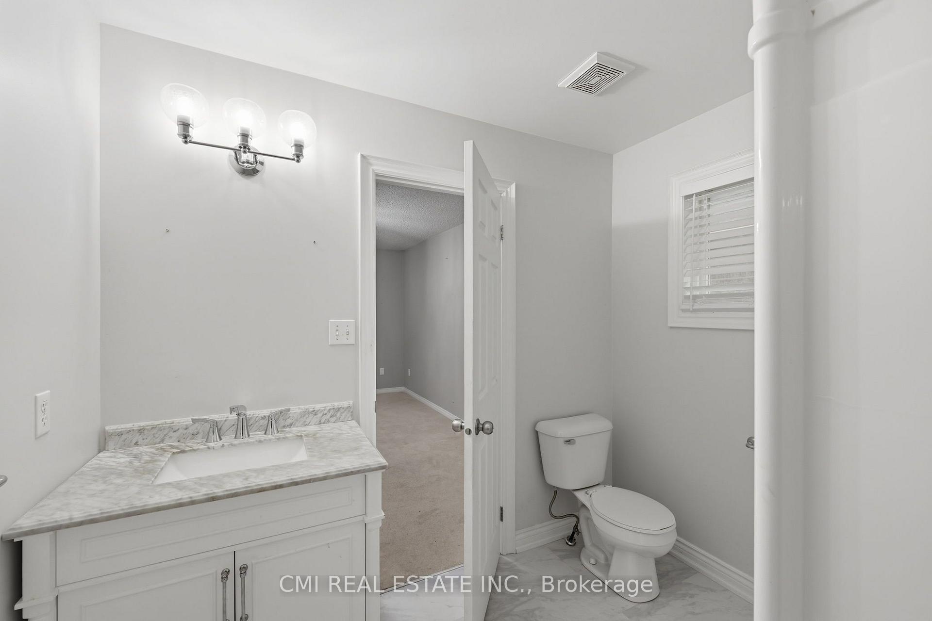 Photo 30 of Unit 7, 460 Woodmount Drive, Oshawa, Samac — HOMEH