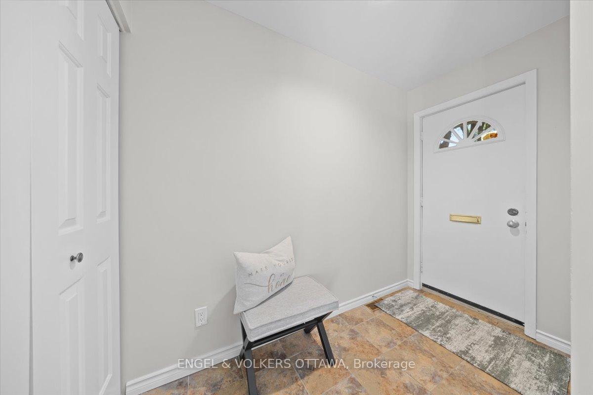 Photo 4 of Unit 4, 72 Greenfield Avenue, Ottawa, Ottawa East — HOMEH
