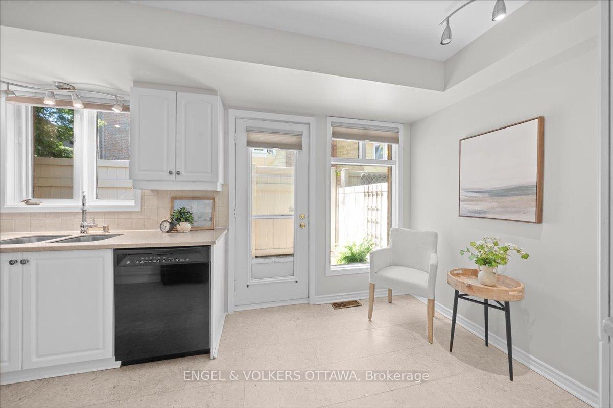 Photo 17 of Unit 4, 72 Greenfield Avenue, Ottawa, Ottawa East — HOMEH