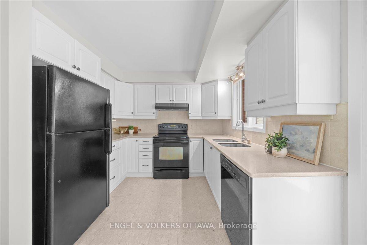 Photo 19 of Unit 4, 72 Greenfield Avenue, Ottawa, Ottawa East — HOMEH