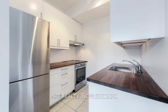 Photo 3 of Unit 427, 550 Front Street W, Toronto, Waterfront Communities — HOMEH