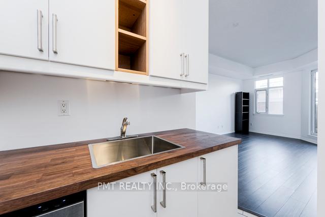 Photo 6 of Unit 427, 550 Front Street W, Toronto, Waterfront Communities — HOMEH
