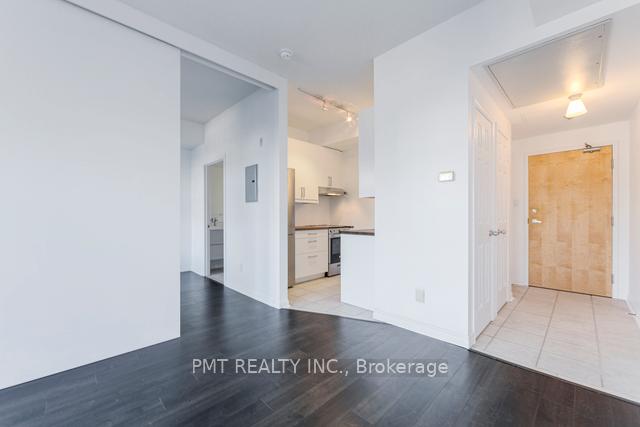 Photo 9 of Unit 427, 550 Front Street W, Toronto, Waterfront Communities — HOMEH