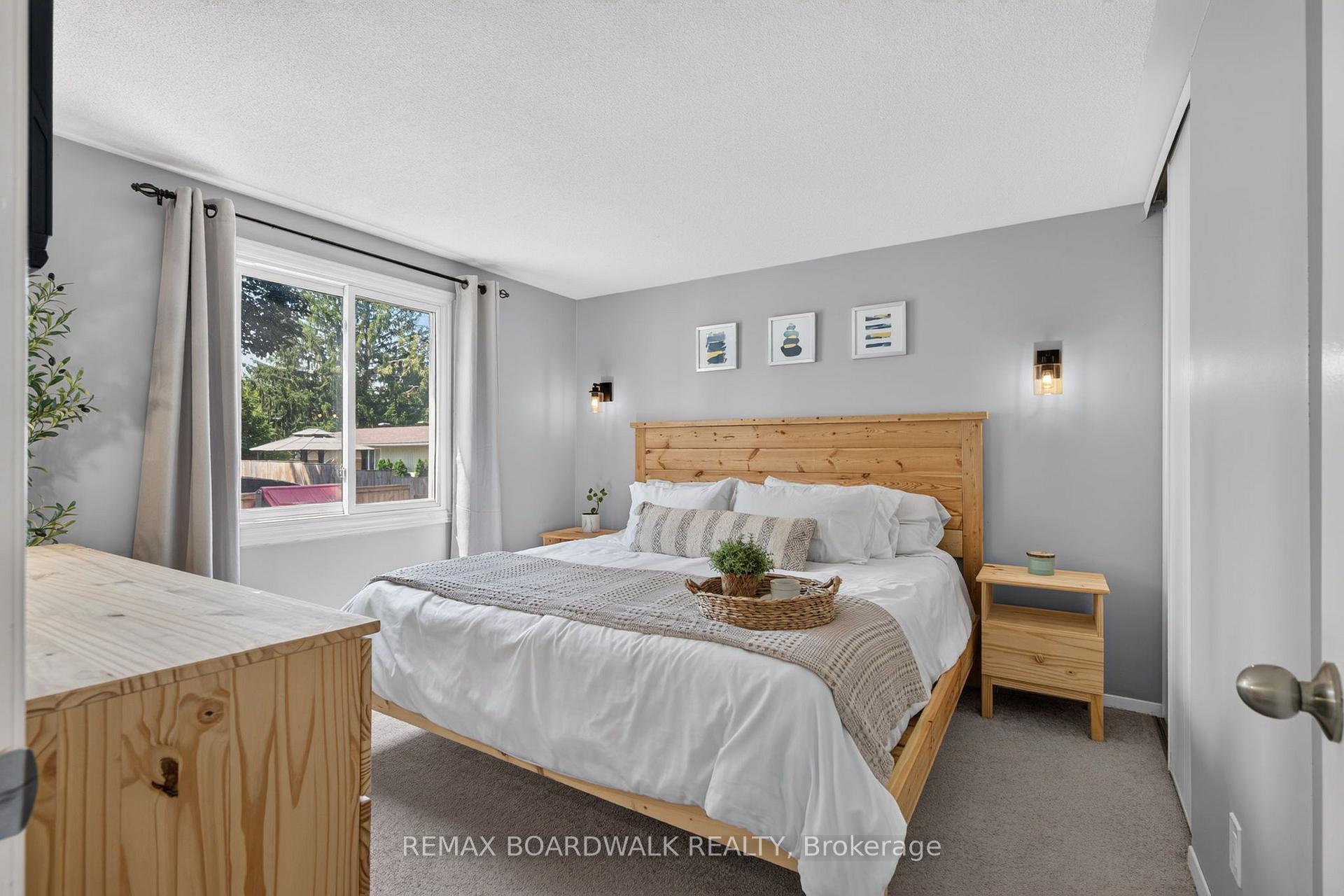 Photo 20 of 34 Binscarth Crescent, Ottawa, Kanata - Glencairn/Hazeldean — HOMEH