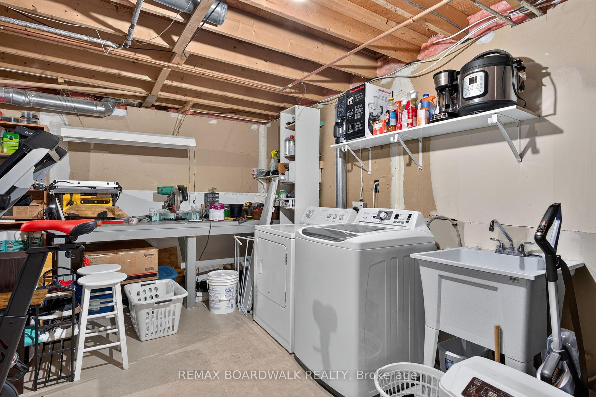Photo 34 of 34 Binscarth Crescent, Ottawa, Kanata - Glencairn/Hazeldean — HOMEH