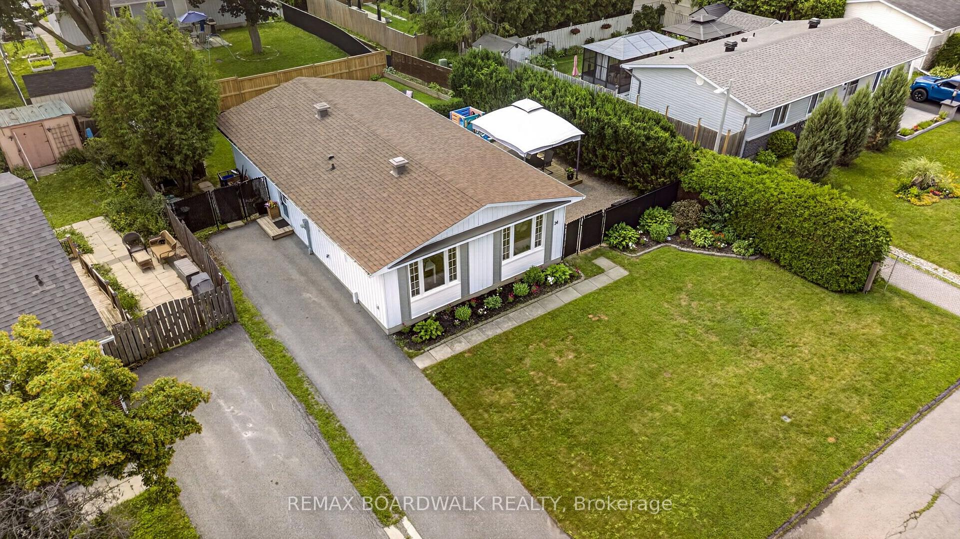 Photo 41 of 34 Binscarth Crescent, Ottawa, Kanata - Glencairn/Hazeldean — HOMEH