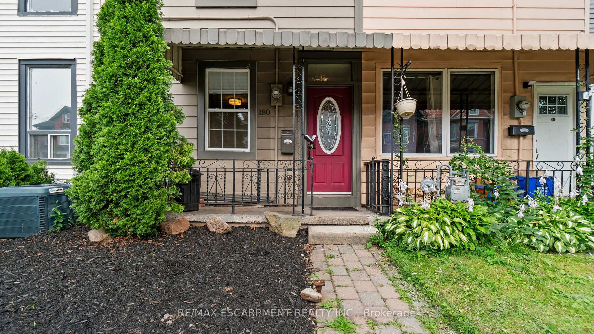 Photo 3 of 180 West Avenue N, Hamilton, Beasley — HOMEH