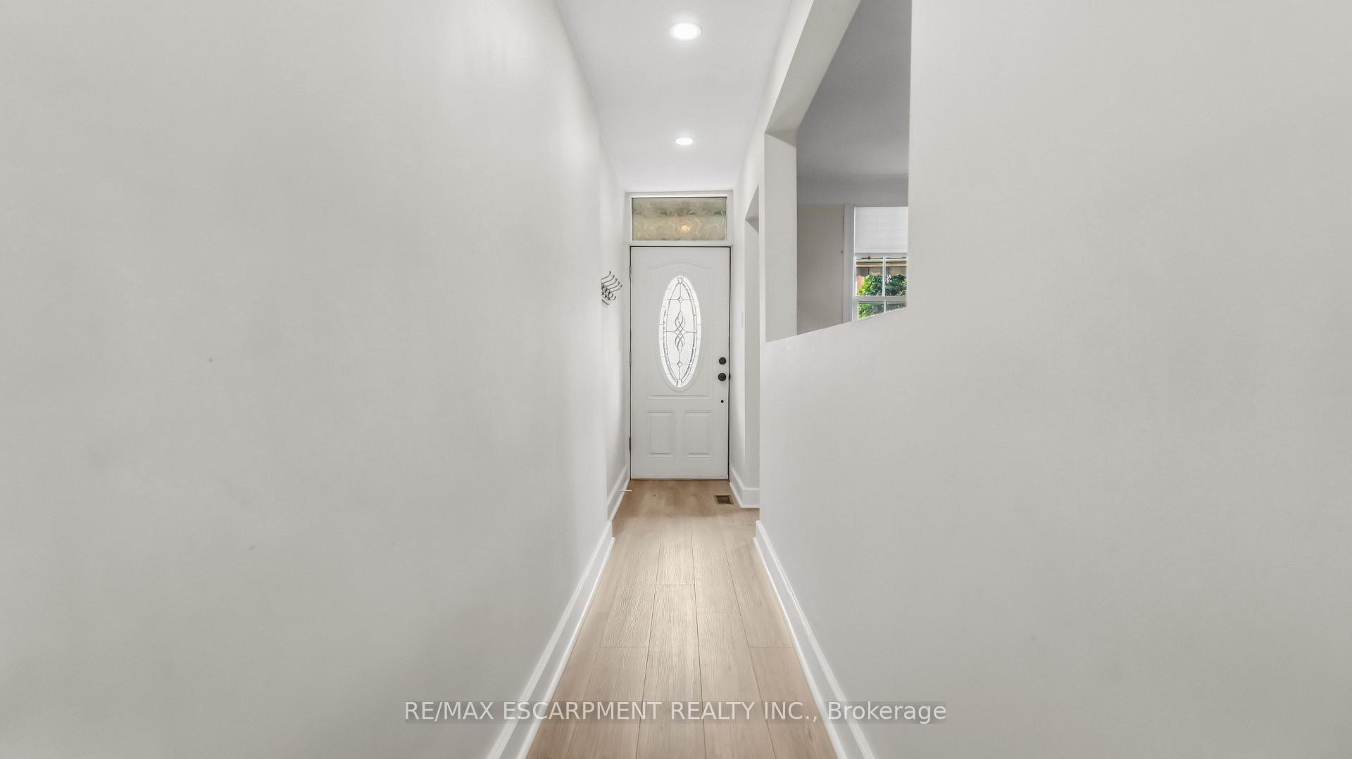 Photo 4 of 180 West Avenue N, Hamilton, Beasley — HOMEH