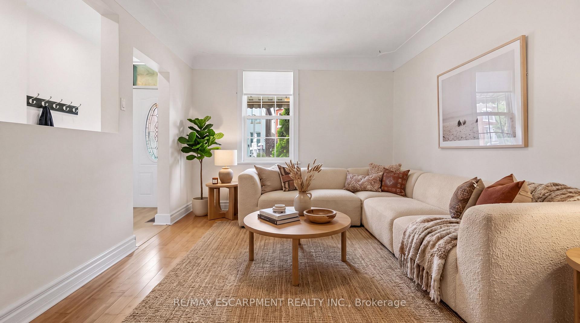 Photo 5 of 180 West Avenue N, Hamilton, Beasley — HOMEH