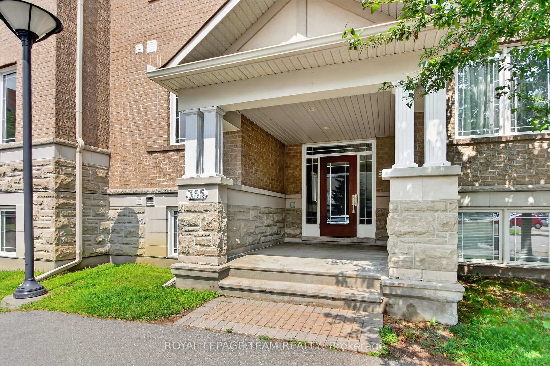 Photo 3 of Unit 3, 355 Paseo Private, Ottawa, Centrepointe — HOMEH