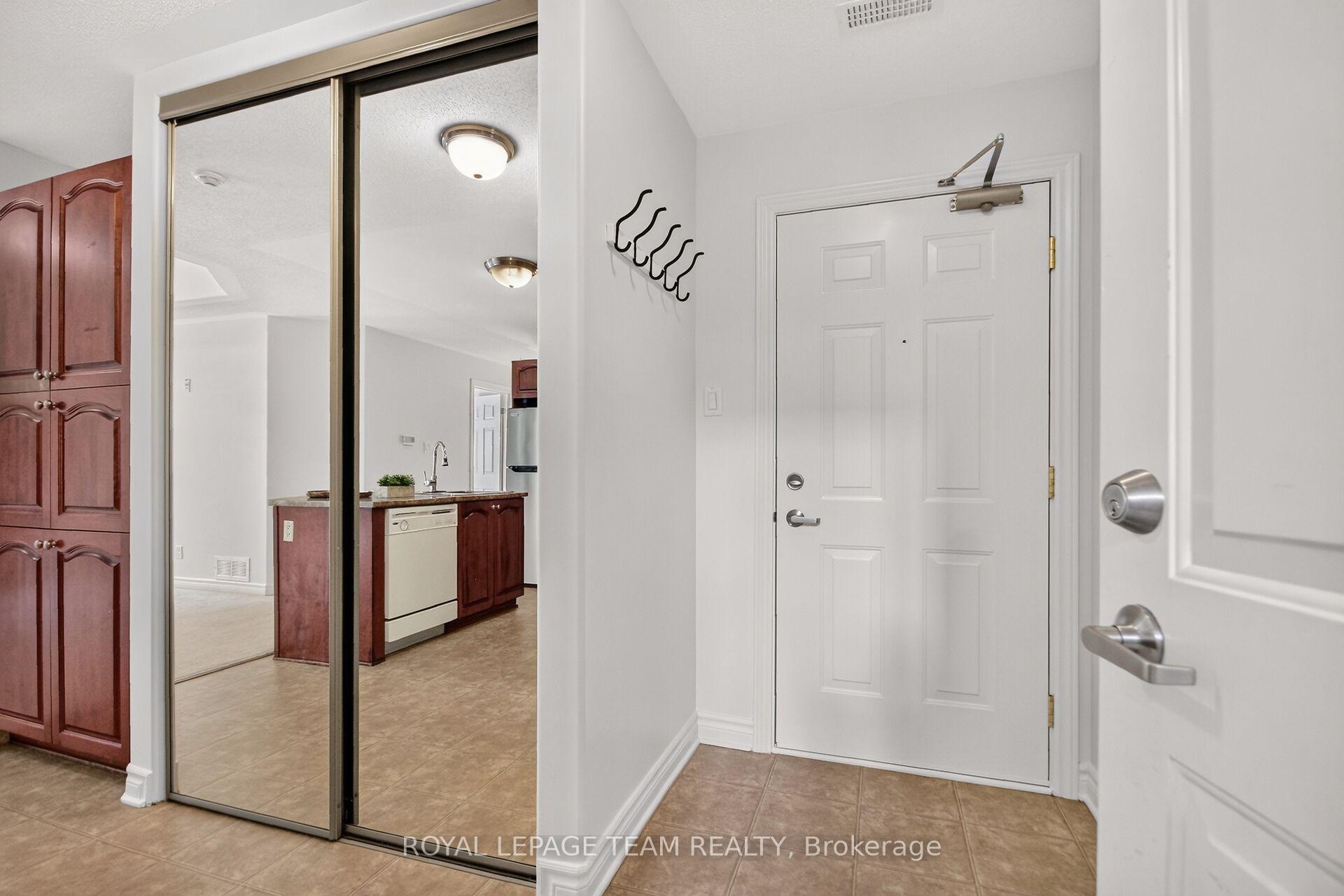 Photo 6 of Unit 3, 355 Paseo Private, Ottawa, Centrepointe — HOMEH