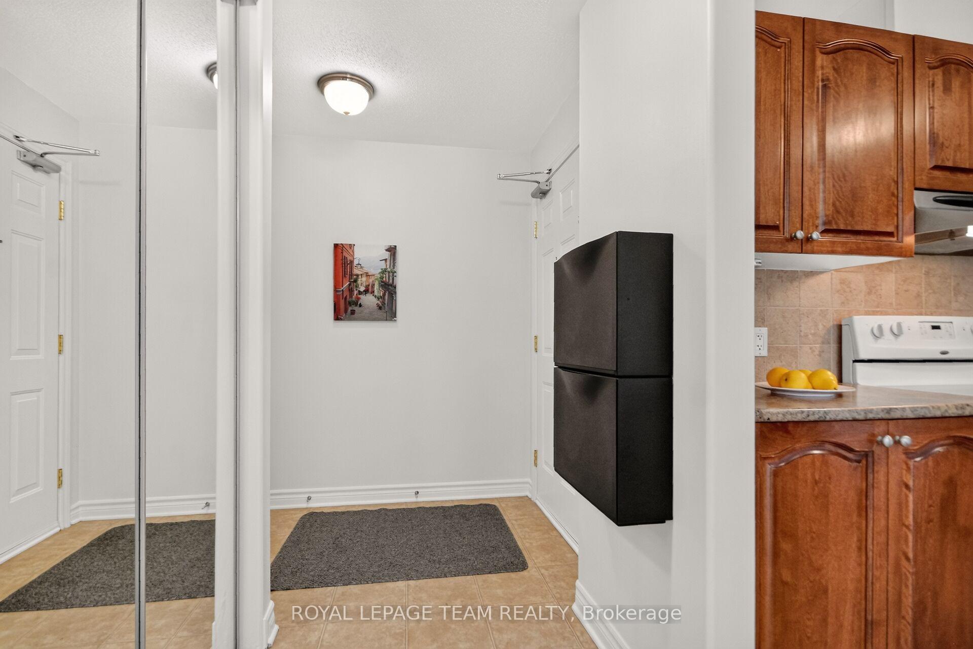 Photo 8 of Unit 3, 355 Paseo Private, Ottawa, Centrepointe — HOMEH