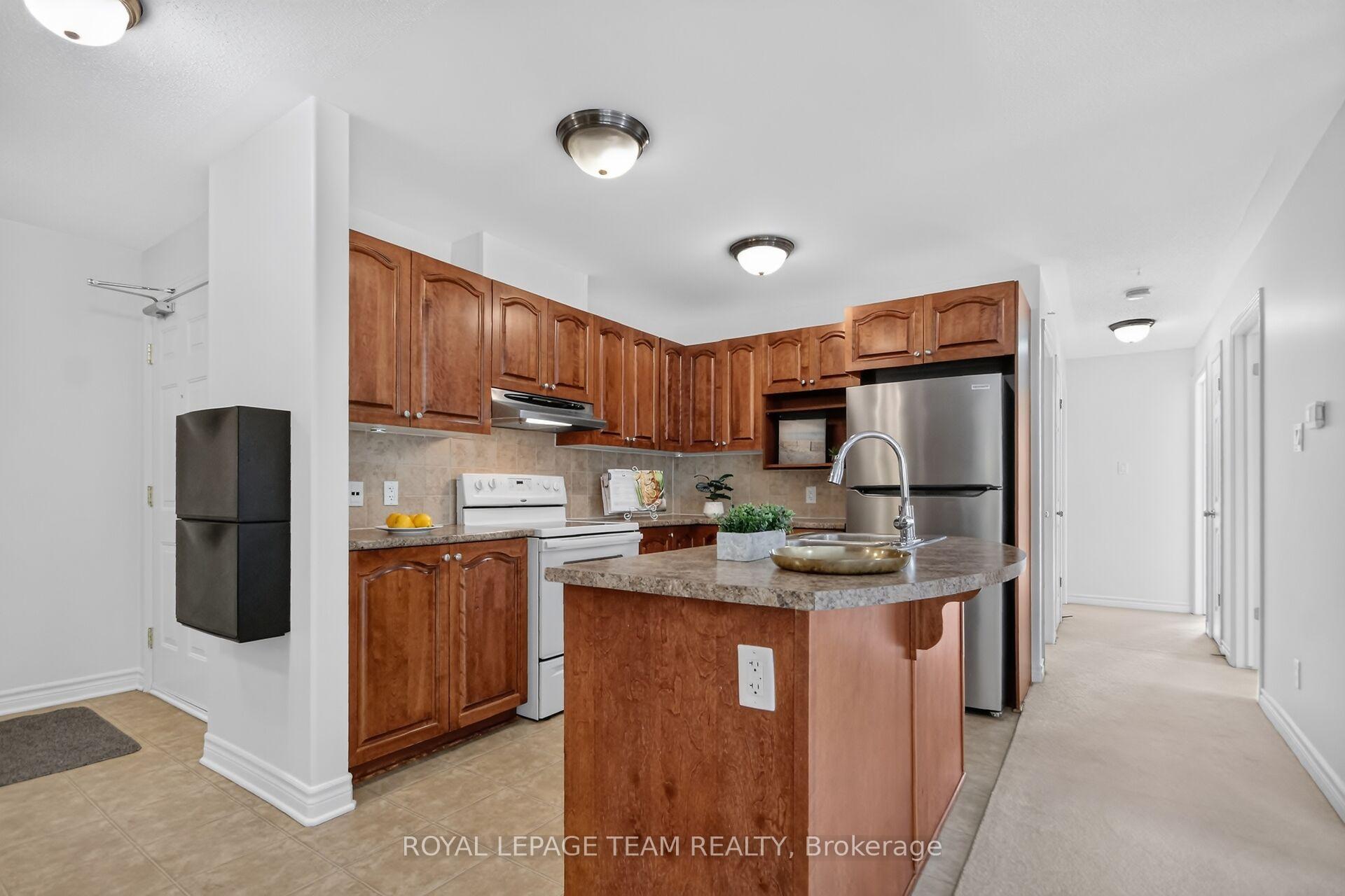 Photo 16 of Unit 3, 355 Paseo Private, Ottawa, Centrepointe — HOMEH