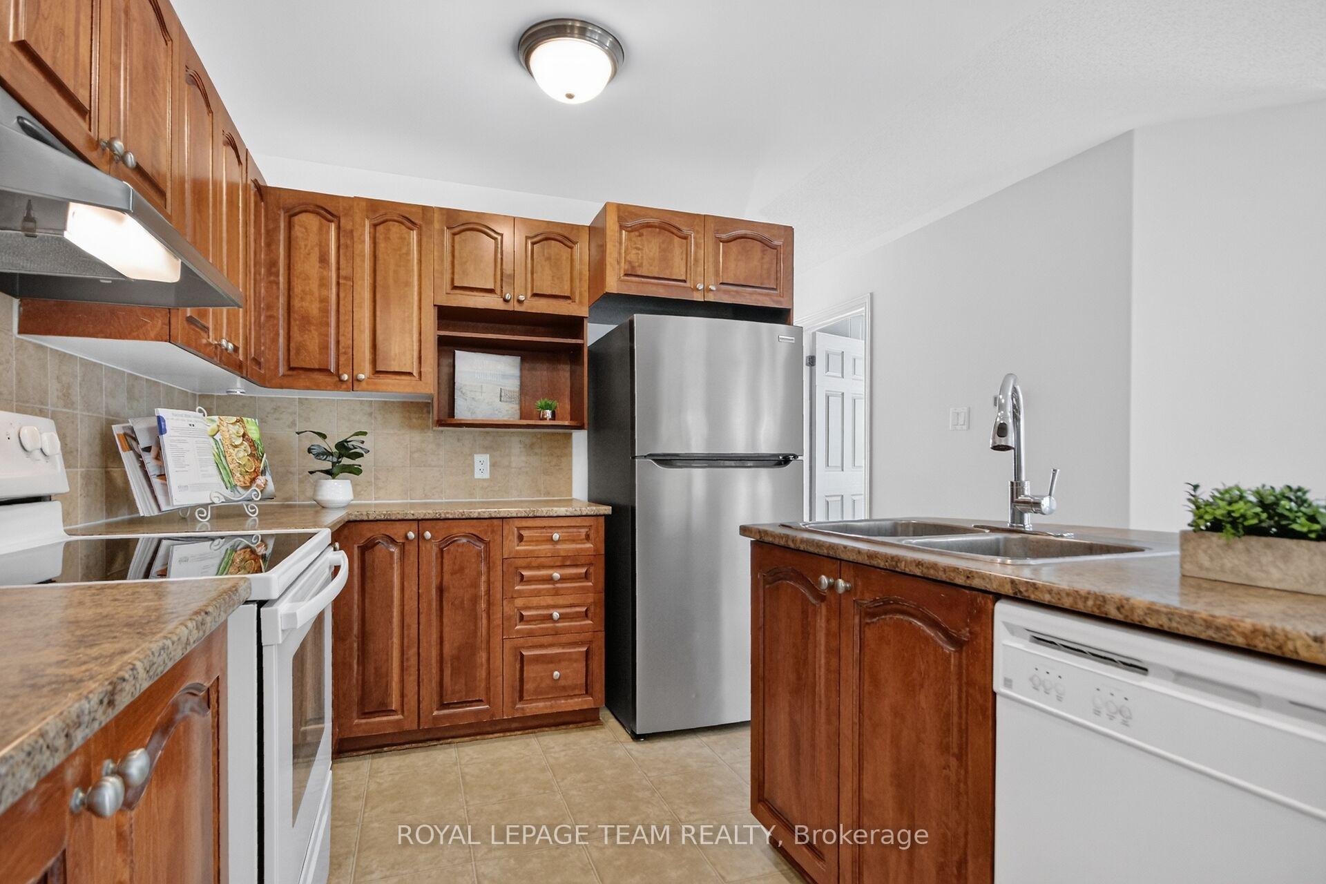 Photo 19 of Unit 3, 355 Paseo Private, Ottawa, Centrepointe — HOMEH