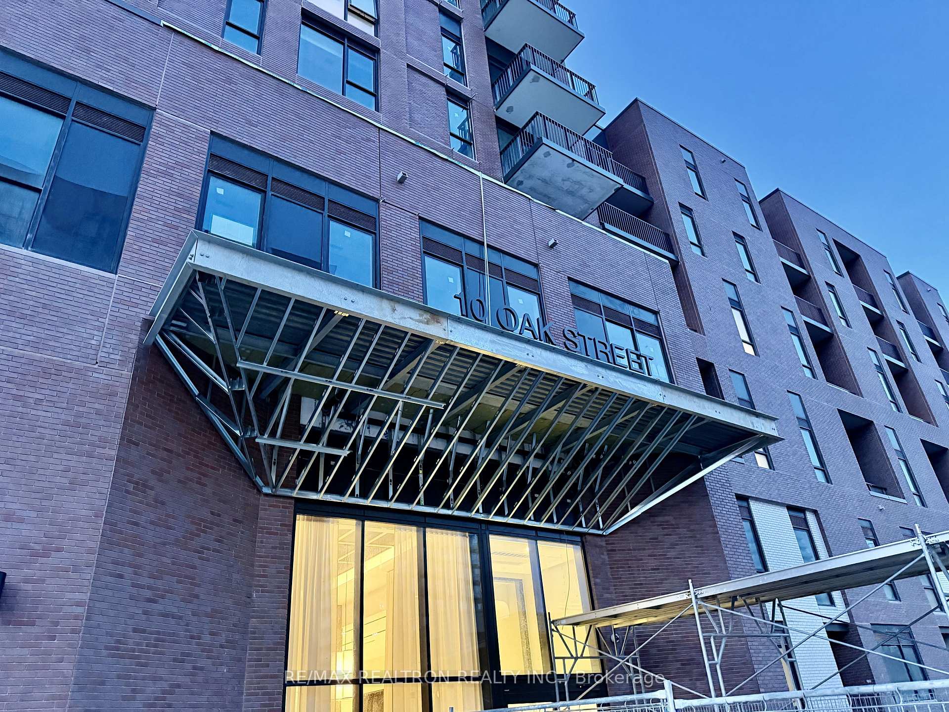 Front of Unit 216, 10 Oak Street