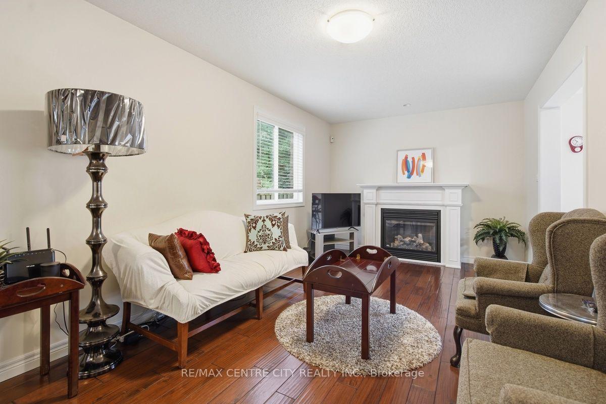 Photo 5 of 1982 Denview Avenue, London, North S — HOMEH