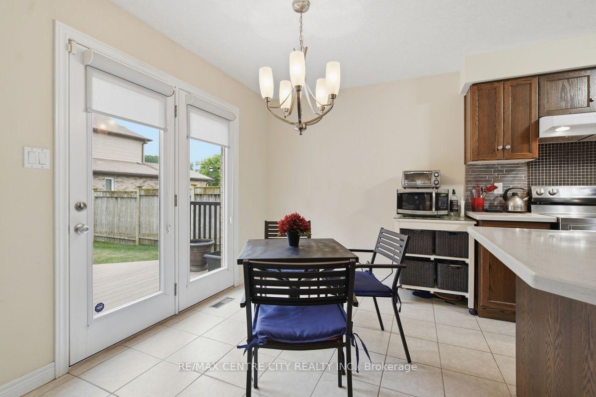 Photo 17 of 1982 Denview Avenue, London, North S — HOMEH