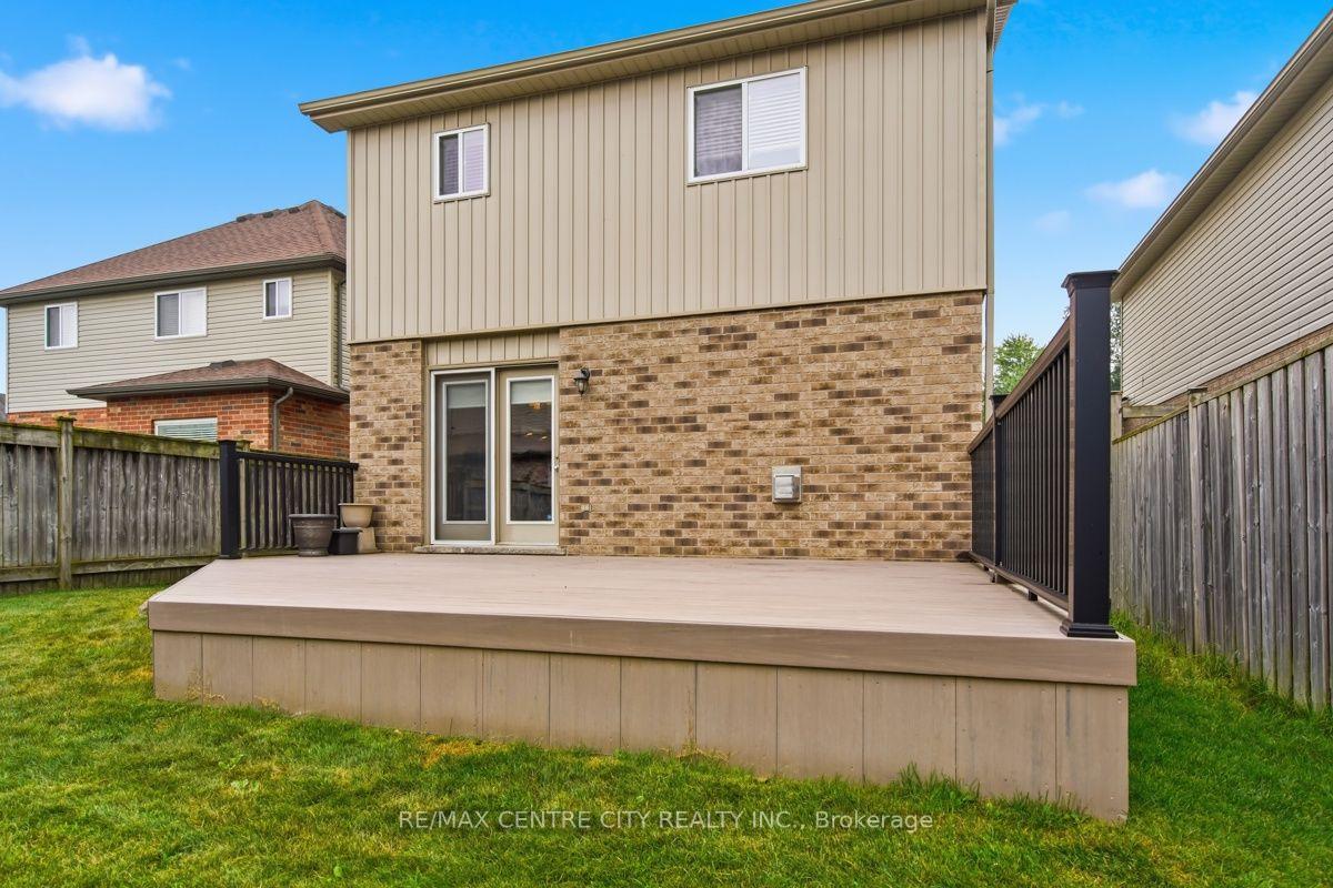 Photo 45 of 1982 Denview Avenue, London, North S — HOMEH
