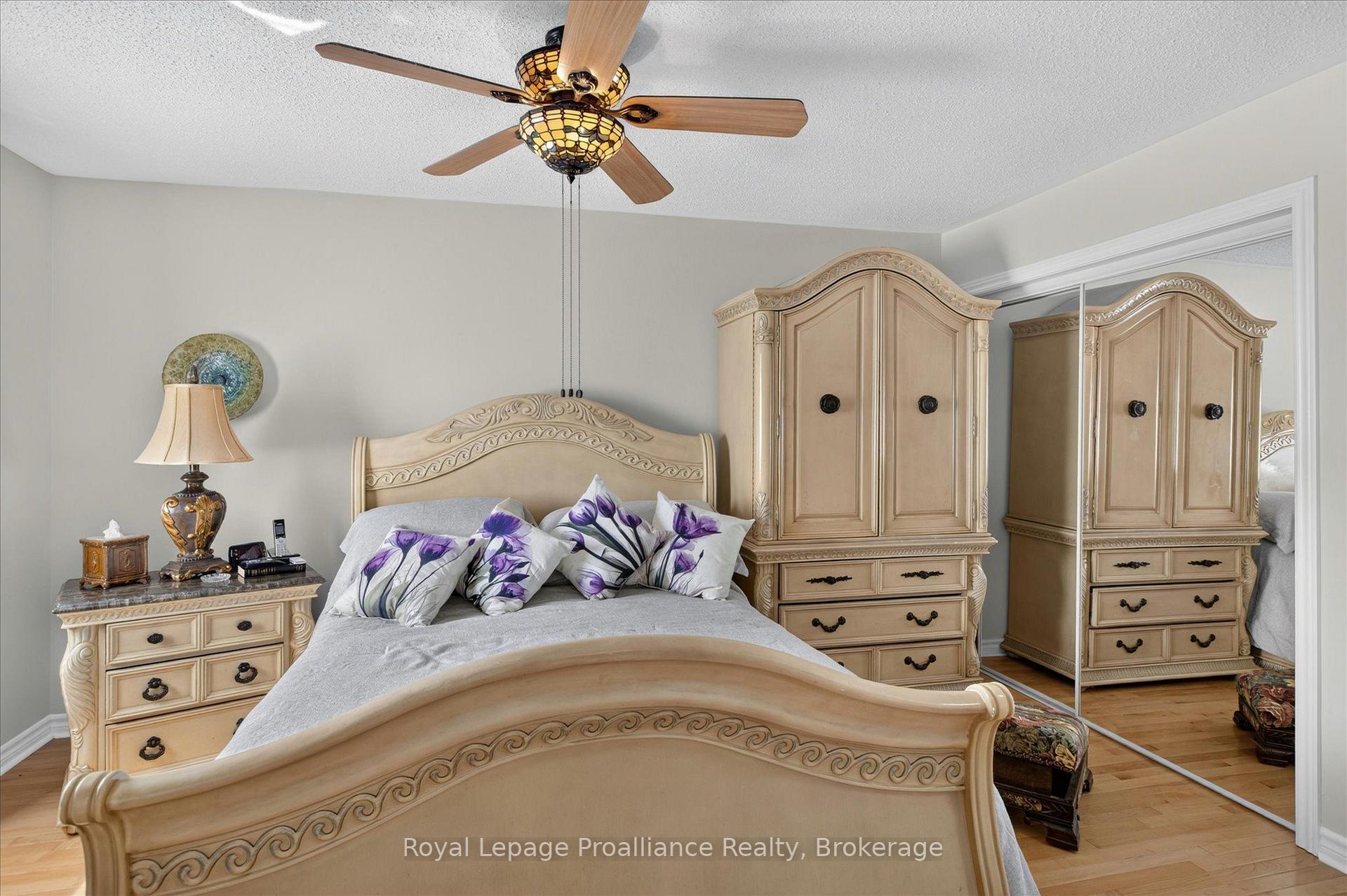 Photo 21 of 541 Garbutt Terrace, Peterborough, Northcrest Ward 5 — HOMEH