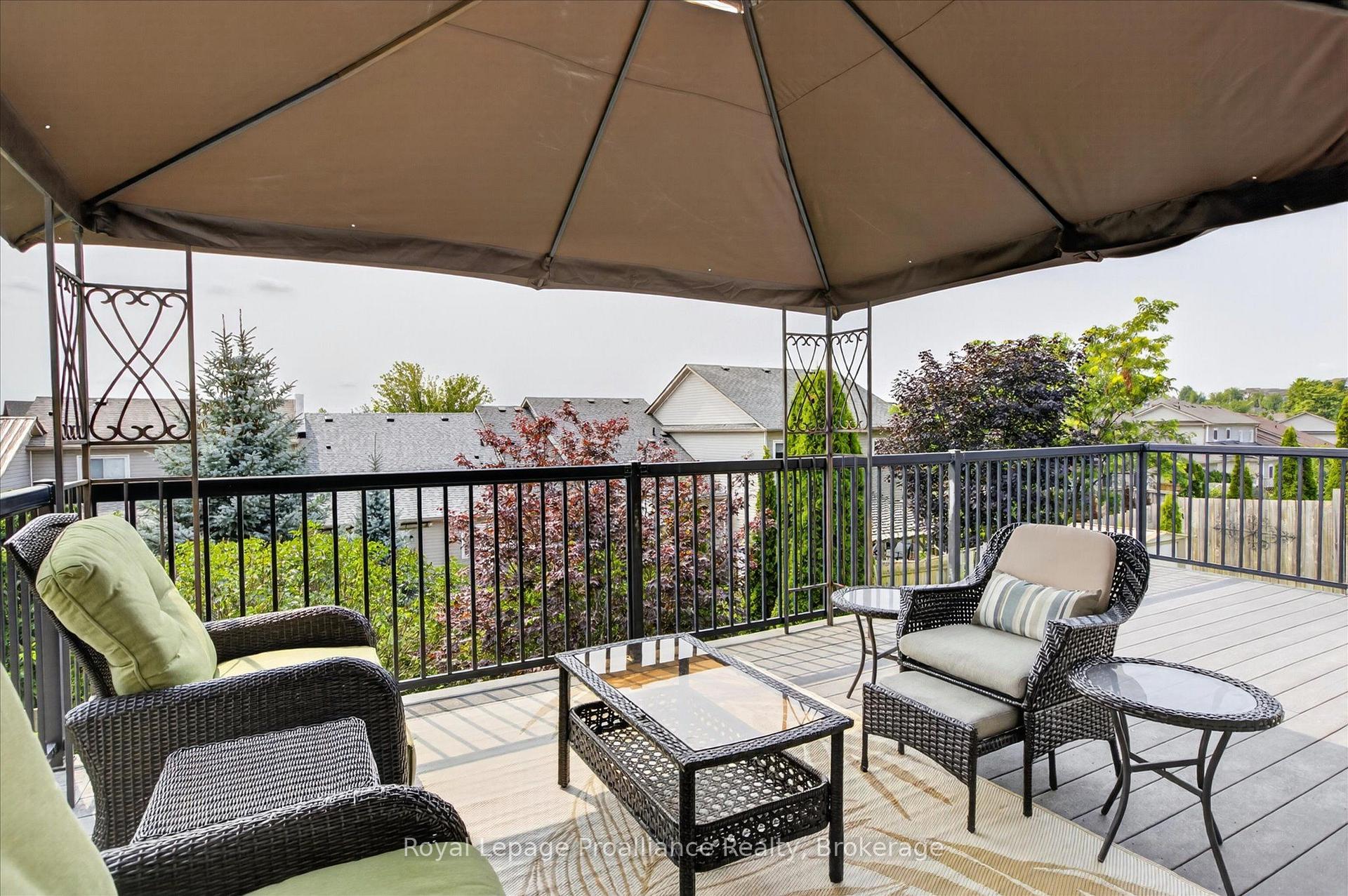 Photo 39 of 541 Garbutt Terrace, Peterborough, Northcrest Ward 5 — HOMEH