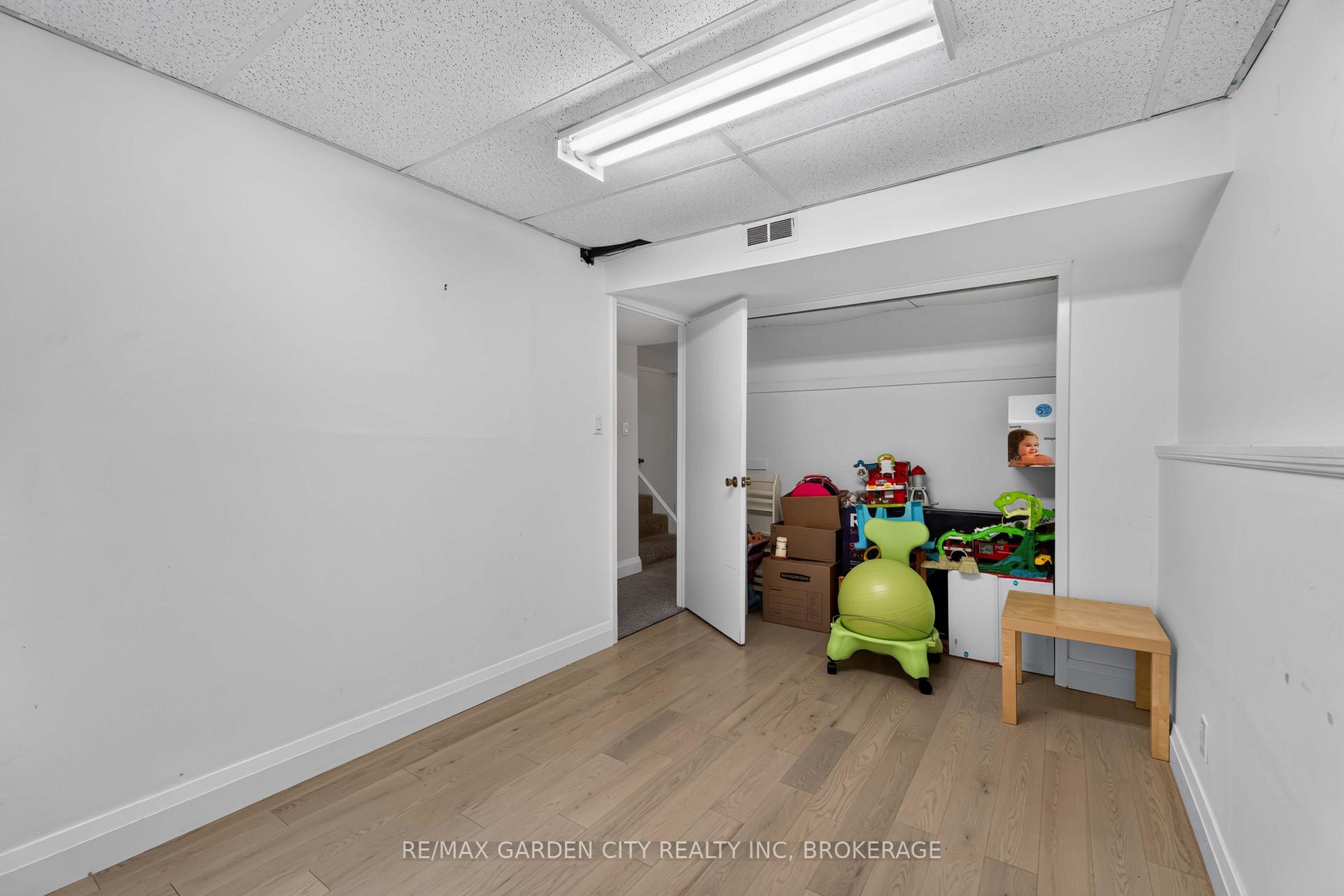 Photo 31 of 3 Fallingbrook Drive, Pelham, Fonthill — HOMEH