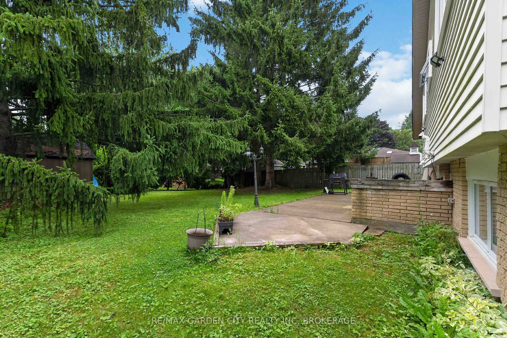 Photo 36 of 3 Fallingbrook Drive, Pelham, Fonthill — HOMEH