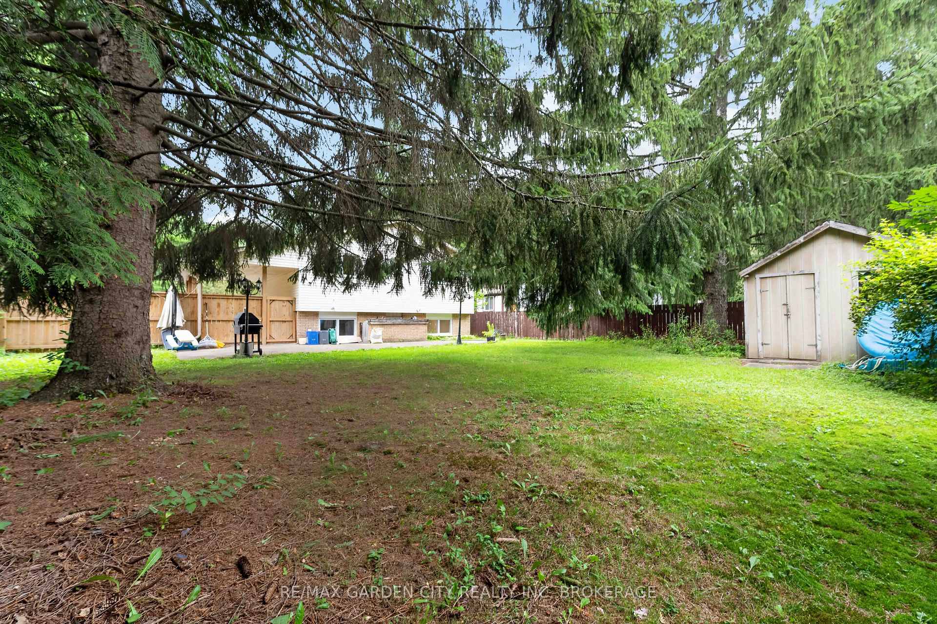 Photo 38 of 3 Fallingbrook Drive, Pelham, Fonthill — HOMEH