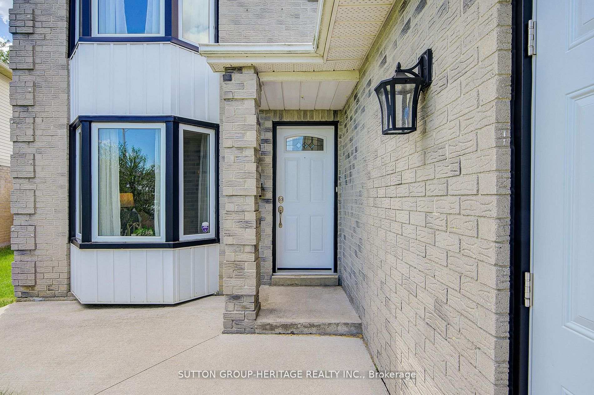 Photo 3 of 138 Reed Drive, Ajax, Central — HOMEH