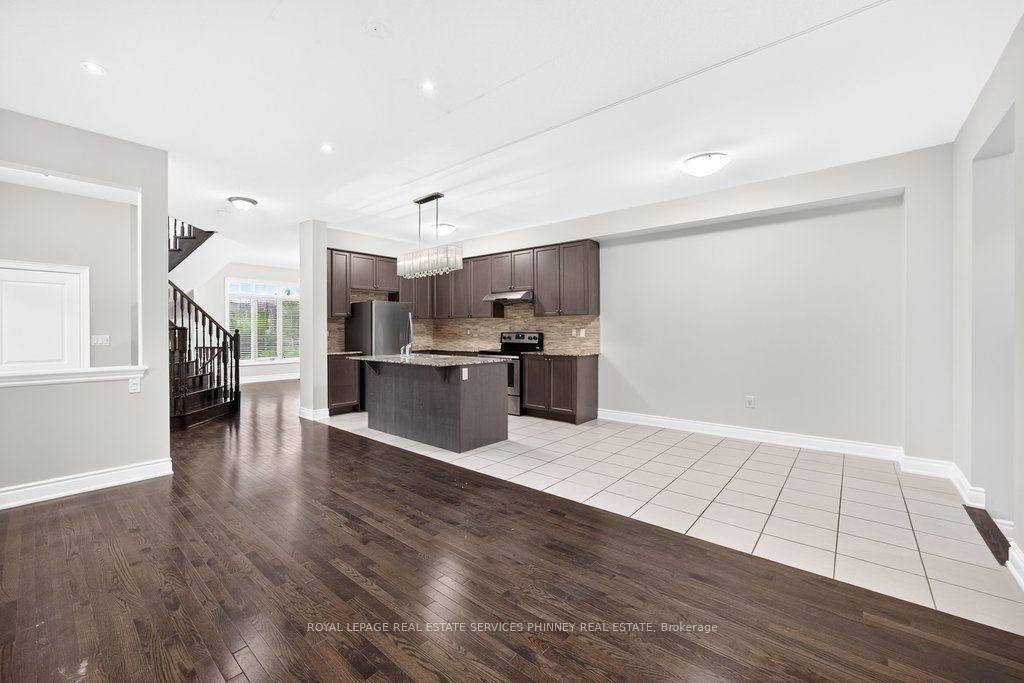 Photo 9 of 222 Moody Drive, Vaughan, Kleinburg — HOMEH