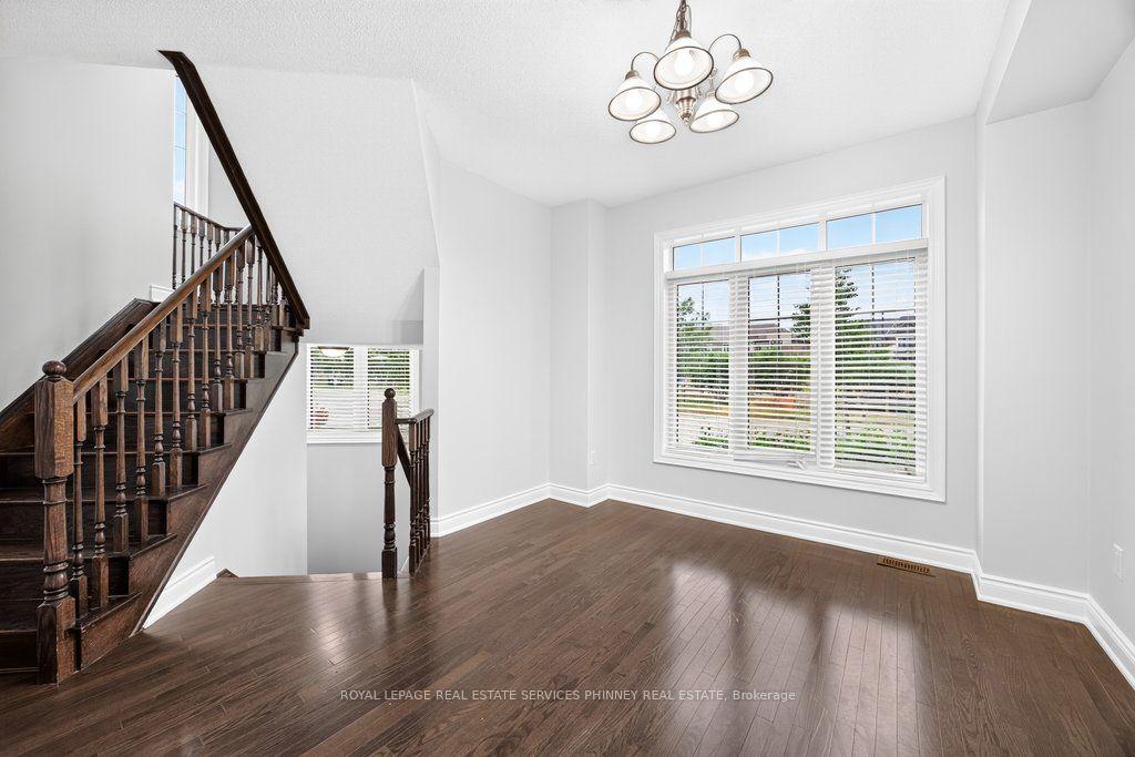 Photo 17 of 222 Moody Drive, Vaughan, Kleinburg — HOMEH