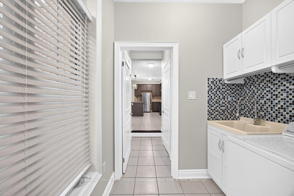 Photo 20 of 222 Moody Drive, Vaughan, Kleinburg — HOMEH
