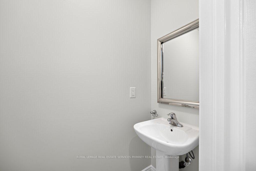 Photo 21 of 222 Moody Drive, Vaughan, Kleinburg — HOMEH