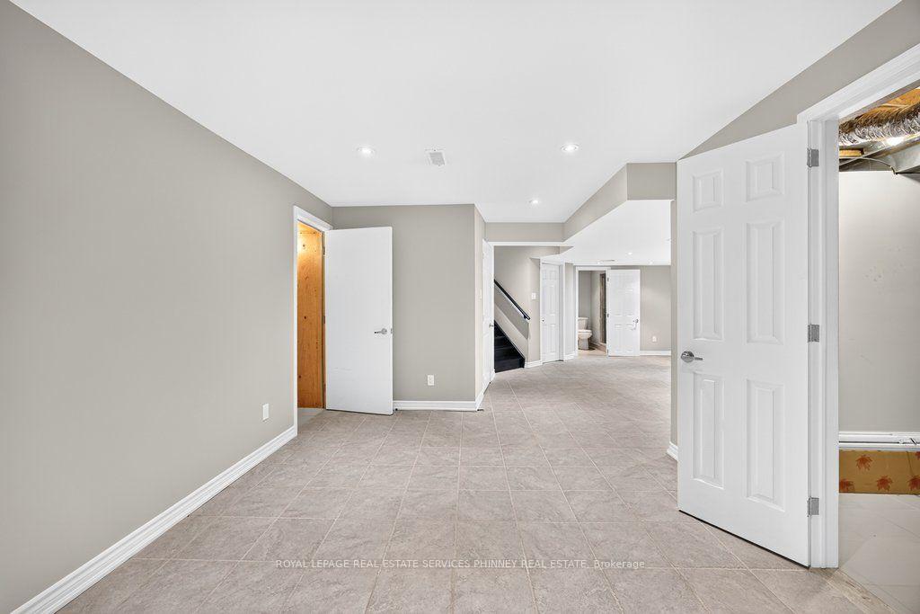 Photo 30 of 222 Moody Drive, Vaughan, Kleinburg — HOMEH