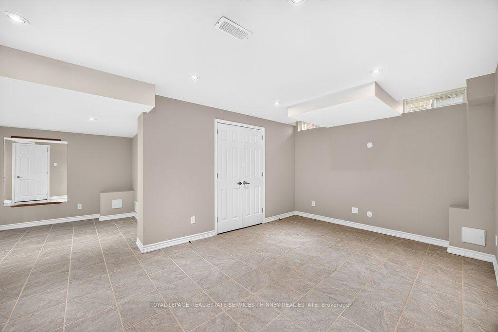 Photo 32 of 222 Moody Drive, Vaughan, Kleinburg — HOMEH