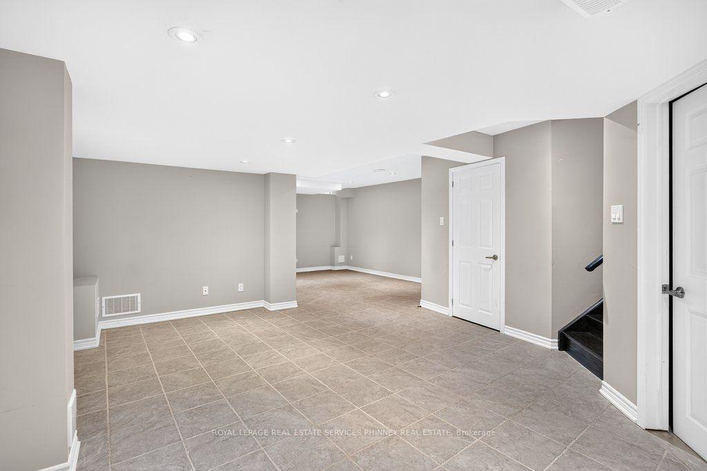Photo 36 of 222 Moody Drive, Vaughan, Kleinburg — HOMEH