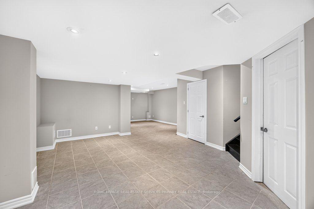 Photo 39 of 222 Moody Drive, Vaughan, Kleinburg — HOMEH